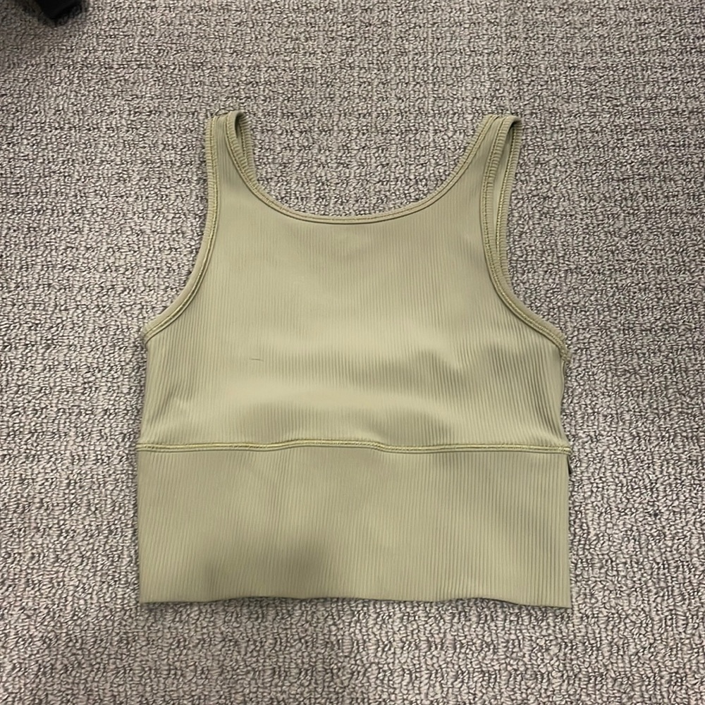 Lululemon top